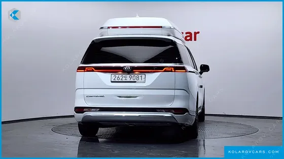 KIA CARNIVAL GASOLINE 7-SEATER HI-LIMOUSINE