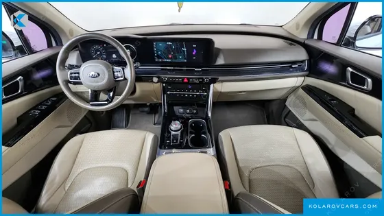 KIA CARNIVAL GASOLINE 7-SEATER HI-LIMOUSINE