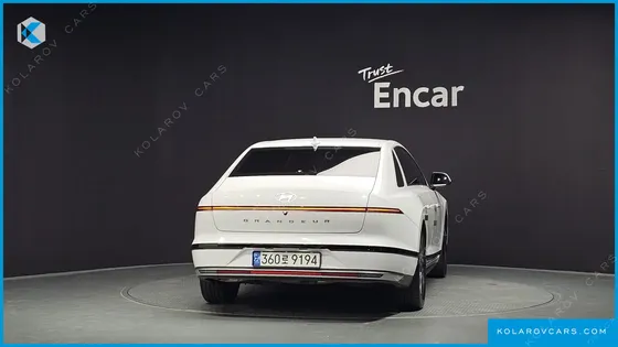 HYUNDAI GRANDEUR PREMIUM