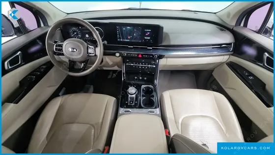KIA CARNIVAL GASOLINE 7-SEATER HI-LIMOUSINE