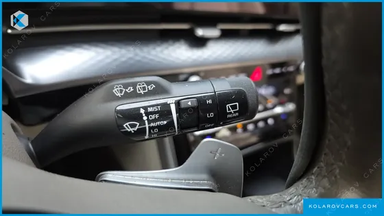 KIA CARNIVAL DIESEL 9-SEATER HI-LIMOUSINE