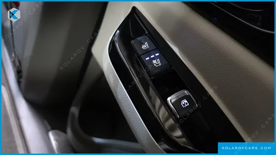 KIA CARNIVAL DIESEL 9-SEATER HI-LIMOUSINE