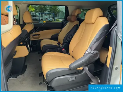 KIA CARNIVAL DIESEL 9-SEATER NOBLESSE