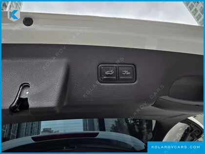KIA CARNIVAL DIESEL 9-SEATER NOBLESSE