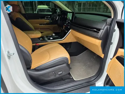 KIA CARNIVAL DIESEL 9-SEATER NOBLESSE