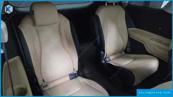 KIA CARNIVAL GASOLINE 9-SEATER NOBLESSE