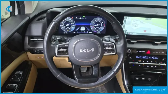 KIA CARNIVAL GASOLINE 9-SEATER NOBLESSE