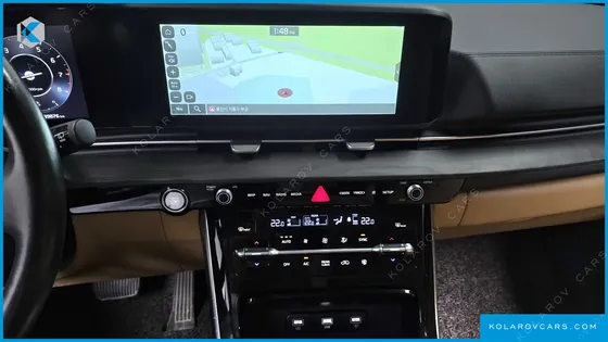 KIA CARNIVAL GASOLINE 9-SEATER NOBLESSE