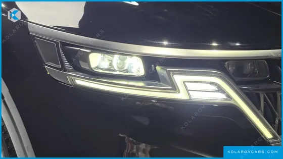 KIA CARNIVAL GASOLINE 4-SEATER HI-LIMOUSINE