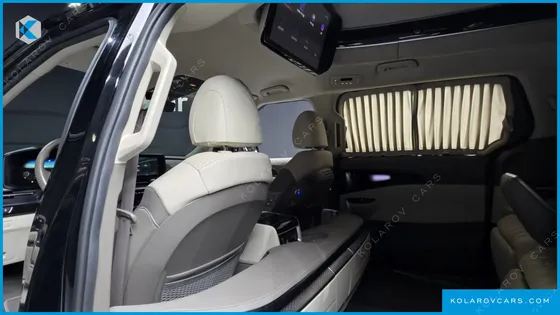 KIA CARNIVAL GASOLINE 4-SEATER HI-LIMOUSINE