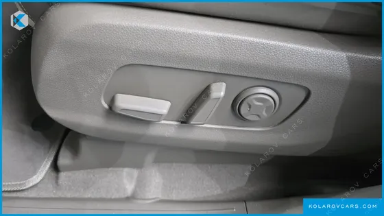 KIA CARNIVAL GASOLINE 4-SEATER HI-LIMOUSINE