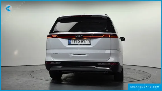 KIA CARNIVAL DIESEL 9-SEATER SIGNATURE