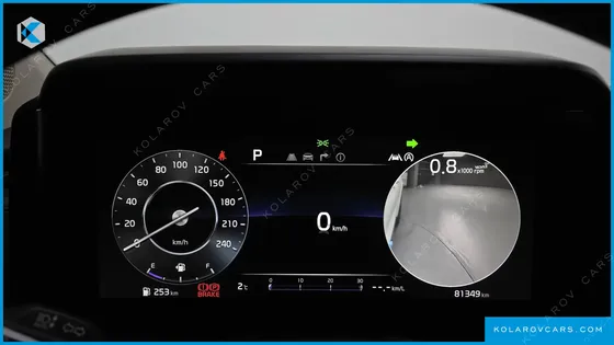 KIA CARNIVAL DIESEL 9-SEATER SIGNATURE