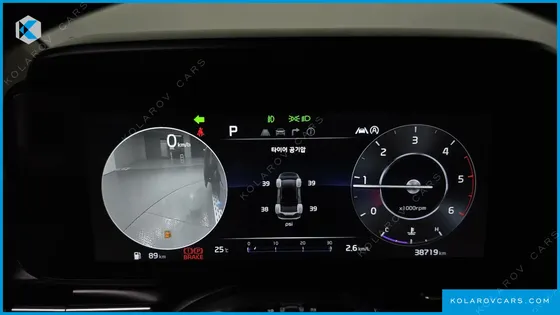 KIA CARNIVAL DIESEL 9-SEATER SIGNATURE