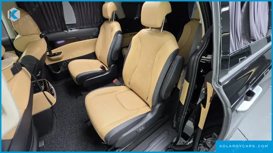 KIA CARNIVAL DIESEL 9-SEATER SIGNATURE