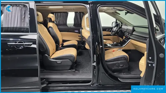 KIA CARNIVAL DIESEL 9-SEATER SIGNATURE