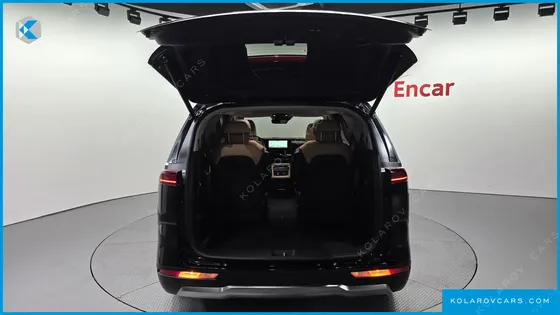 KIA CARNIVAL DIESEL 9-SEATER SIGNATURE
