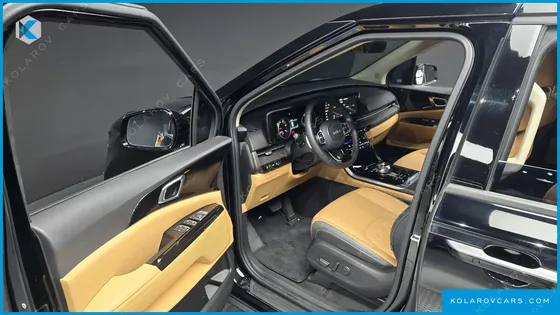 KIA CARNIVAL DIESEL 9-SEATER NOBLESSE