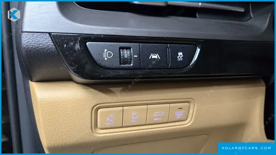 KIA CARNIVAL DIESEL 9-SEATER NOBLESSE