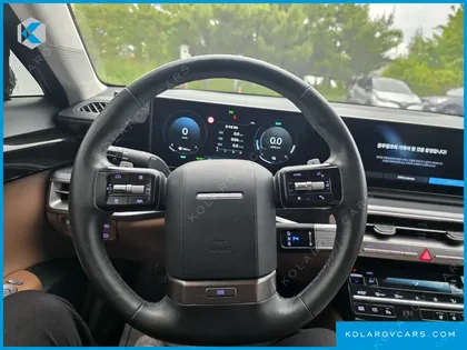 HYUNDAI GRANDEUR PREMIUM