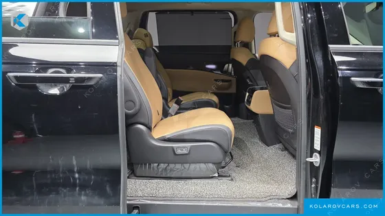 KIA CARNIVAL GASOLINE 9-SEATER SIGNATURE