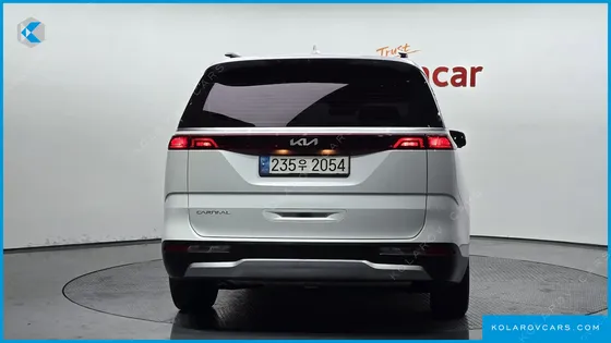 KIA CARNIVAL GASOLINE 9-SEATER PRESTIGE