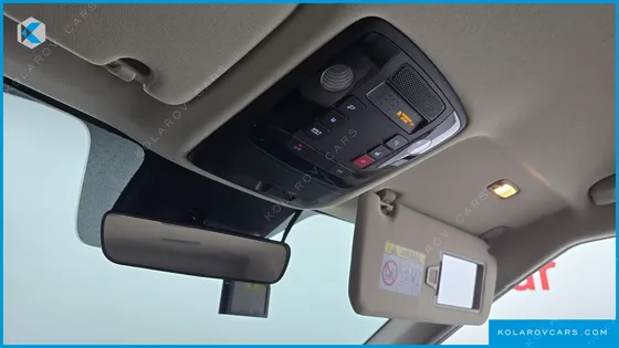 KIA CARNIVAL GASOLINE 9-SEATER PRESTIGE