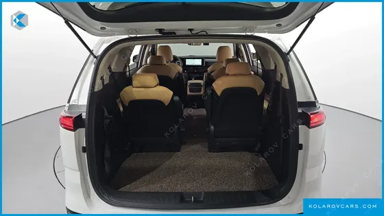KIA CARNIVAL DIESEL 9-SEATER PRESTIGE