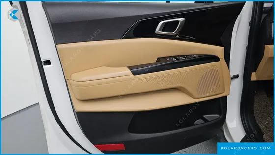 KIA CARNIVAL DIESEL 9-SEATER PRESTIGE
