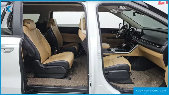 KIA CARNIVAL DIESEL 9-SEATER PRESTIGE