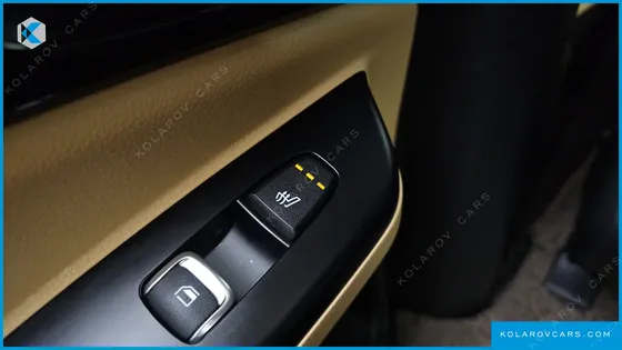 KIA CARNIVAL DIESEL 9-SEATER PRESTIGE