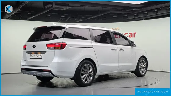 KIA CARNIVAL 9-SEATER PRESTIGE