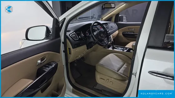 KIA CARNIVAL 9-SEATER PRESTIGE