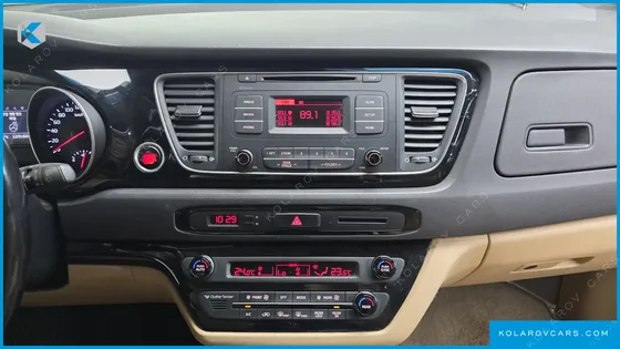 KIA CARNIVAL 9-SEATER PRESTIGE