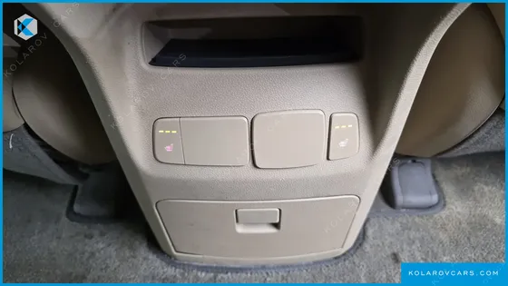 KIA CARNIVAL 9-SEATER PRESTIGE