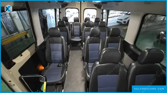 HYUNDAI SOLATI 15-SEATER