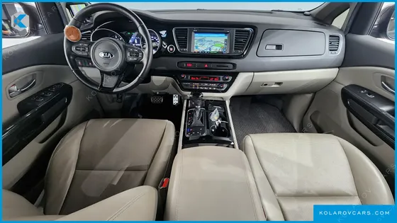 KIA CARNIVAL 9-SEATER PRESTIGE