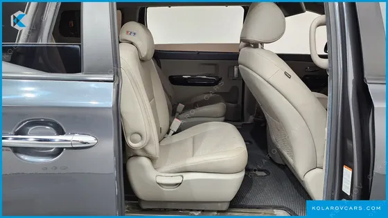 KIA CARNIVAL 9-SEATER PRESTIGE