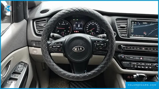 KIA CARNIVAL 9-SEATER LUXURY