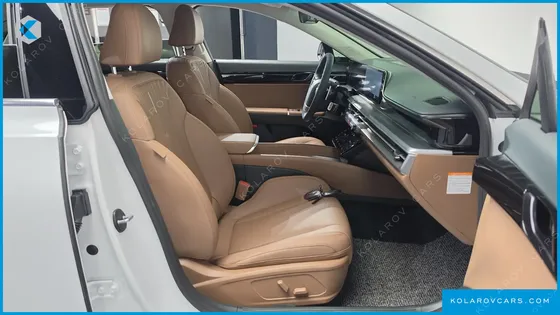 HYUNDAI GRANDEUR PREMIUM