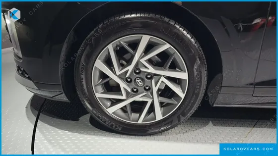 HYUNDAI GRANDEUR PREMIUM