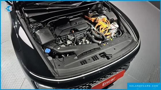 HYUNDAI GRANDEUR PREMIUM