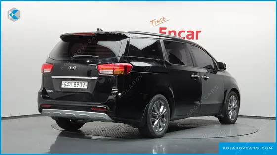 KIA CARNIVAL 9-SEATER PRESTIGE