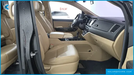KIA CARNIVAL 9-SEATER PRESTIGE