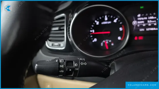 KIA CARNIVAL 9-SEATER PRESTIGE