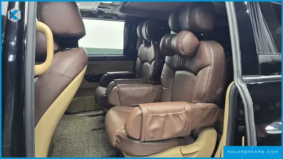 KIA CARNIVAL 9-SEATER PRESTIGE