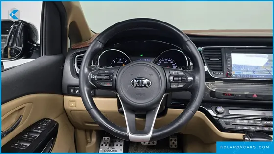 KIA CARNIVAL 9-SEATER PRESTIGE