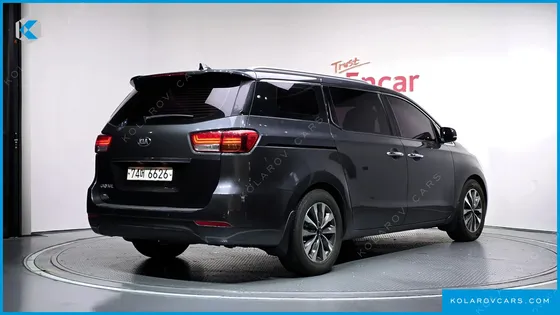 KIA CARNIVAL 11-SEATER NOBLESSE