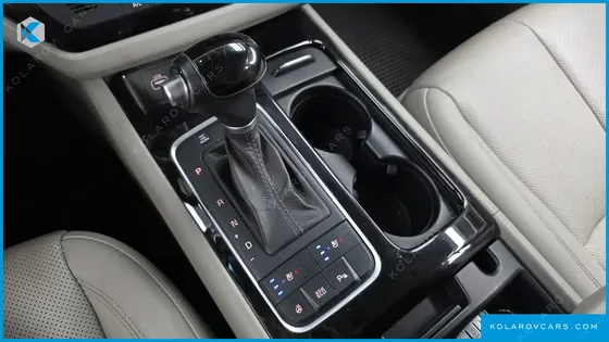 KIA CARNIVAL 11-SEATER NOBLESSE