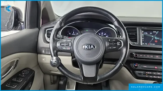 KIA CARNIVAL 11-SEATER NOBLESSE